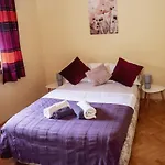 Dali Haz - Apartmanhazak - * שיופוק