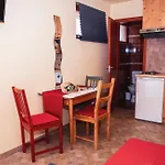 Dali Haz - Apartmanhazak - שיופוק