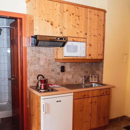 Dali Haz - Apartmanhazak - * Siófok