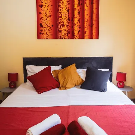 Dali Haz - Apartmanhazak - * Siófok