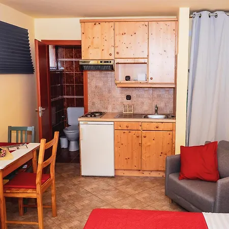 Apartmán Dali Haz - Apartmanhazak - *
