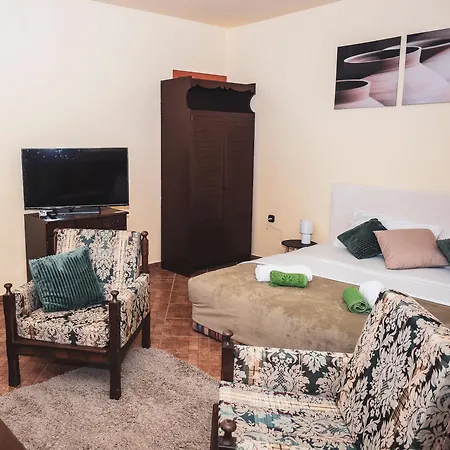 Dali Haz - Apartmanhazak -