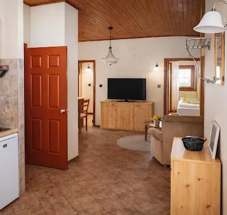 Dali Haz - Apartmanhazak - * Siófok