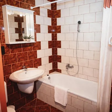 Appartement Dali Haz - Apartmanhazak - *