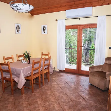 Dali Haz - Apartmanhazak -